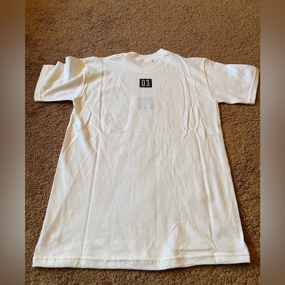 NWOT - Class of 2003 - Seniors - T-Shirt - Picture 2 of 6